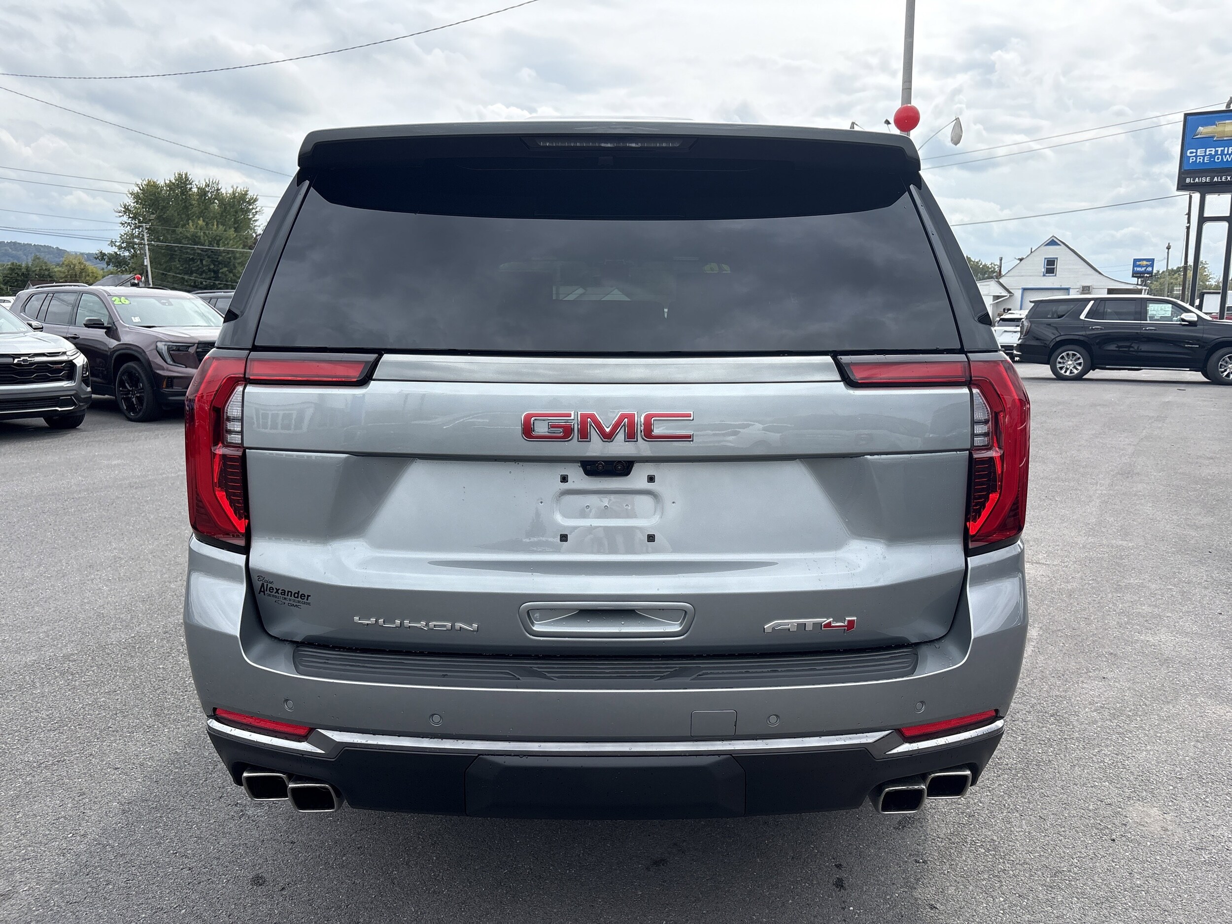2026 Gmc Yukon XL AT4 photo 4