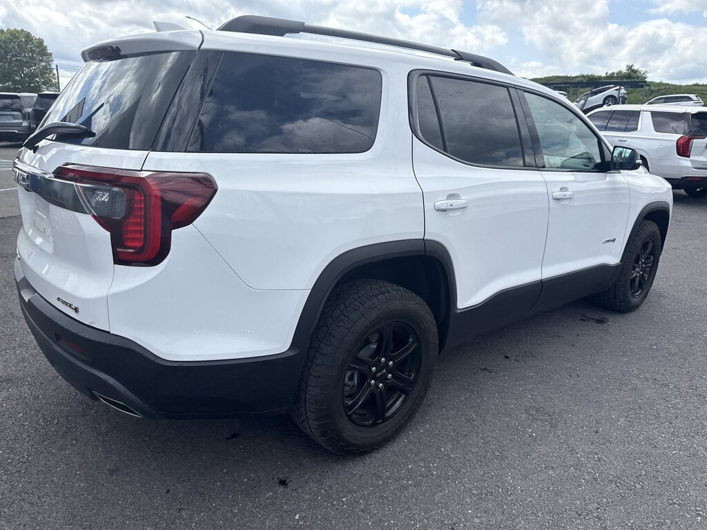 Used 2023 GMC Acadia AT4 SUV