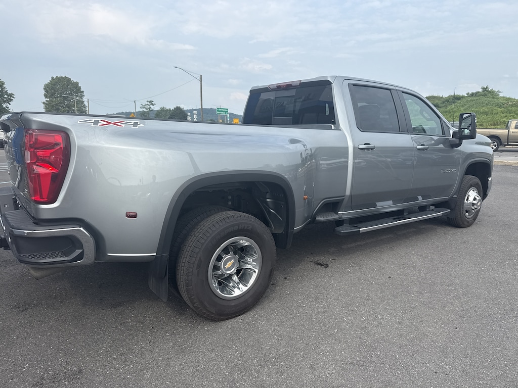 Used 2025 Chevrolet Silverado 3500HD LT Truck Crew Cab