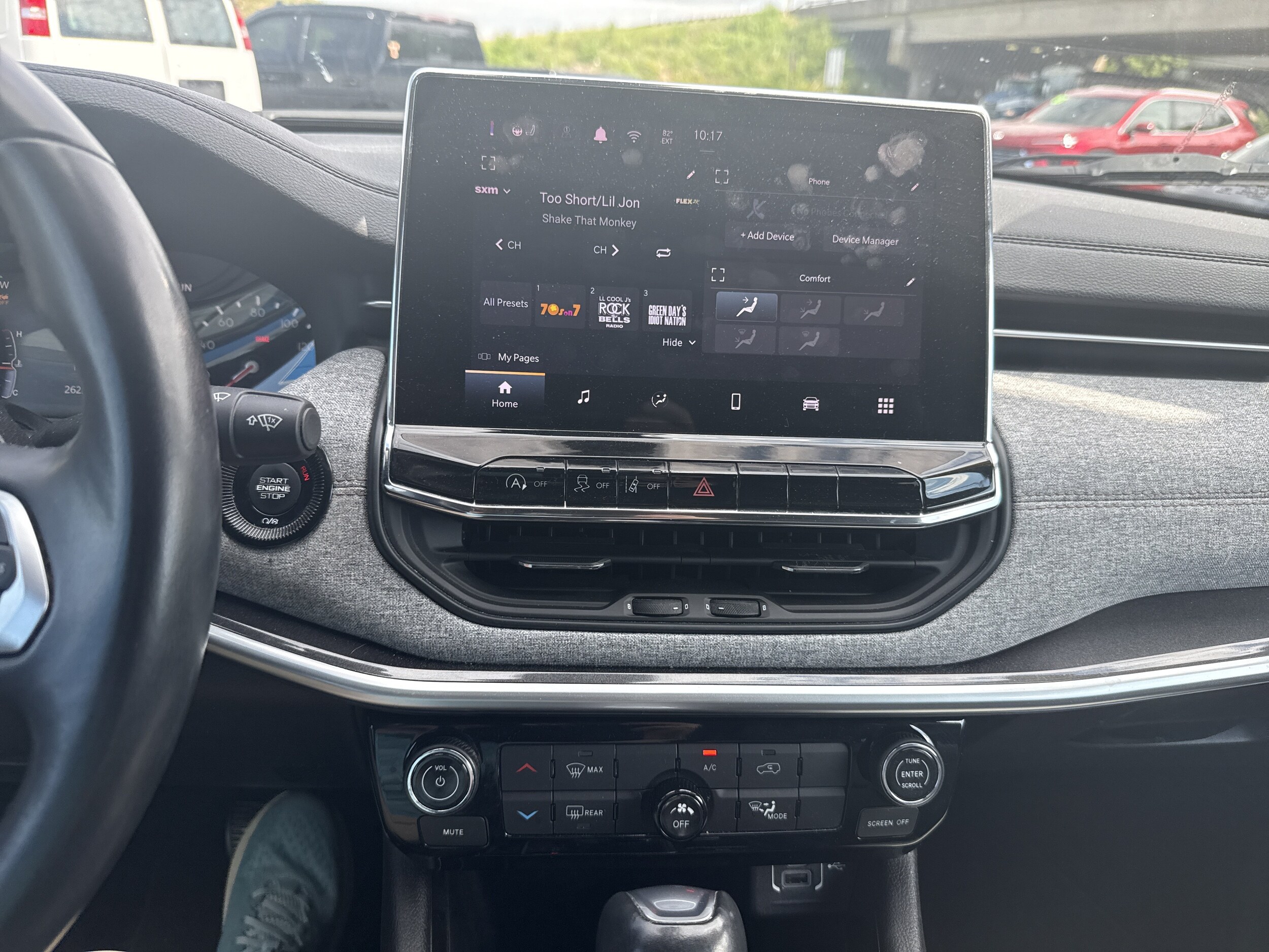 2022 Jeep Compass Latitude Lux - Photo 24