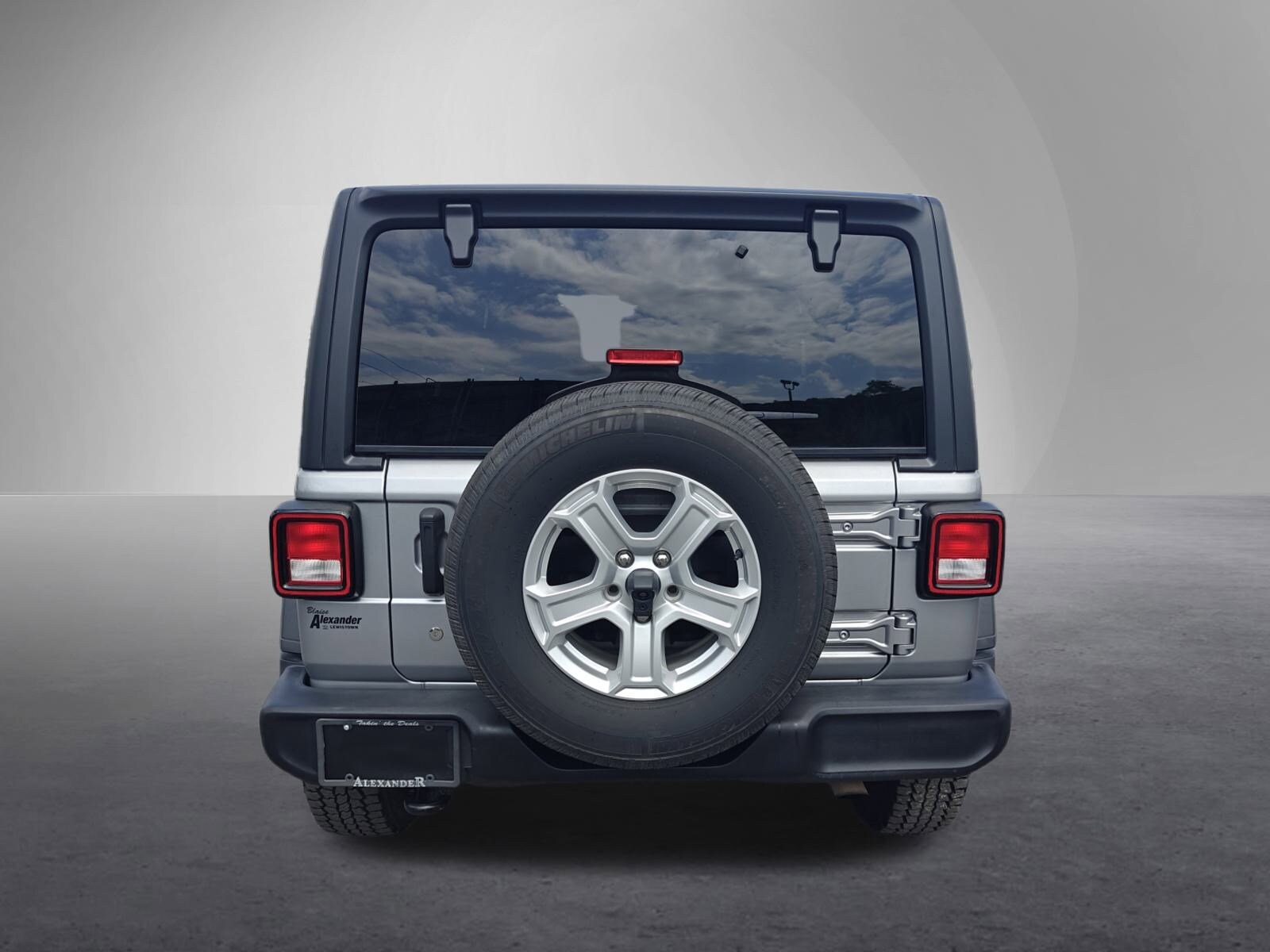 2019 Jeep Wrangler Unlimited Sport S photo 4