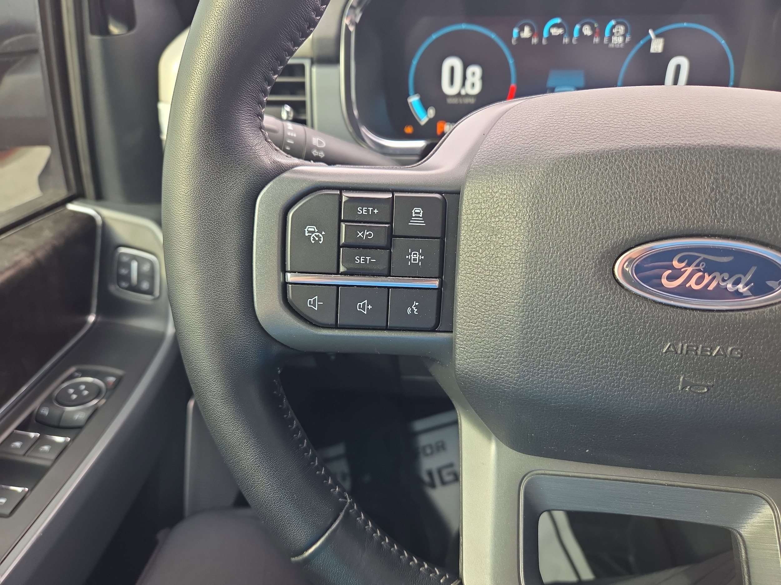 2022 Ford F-150 Lariat - Photo 18