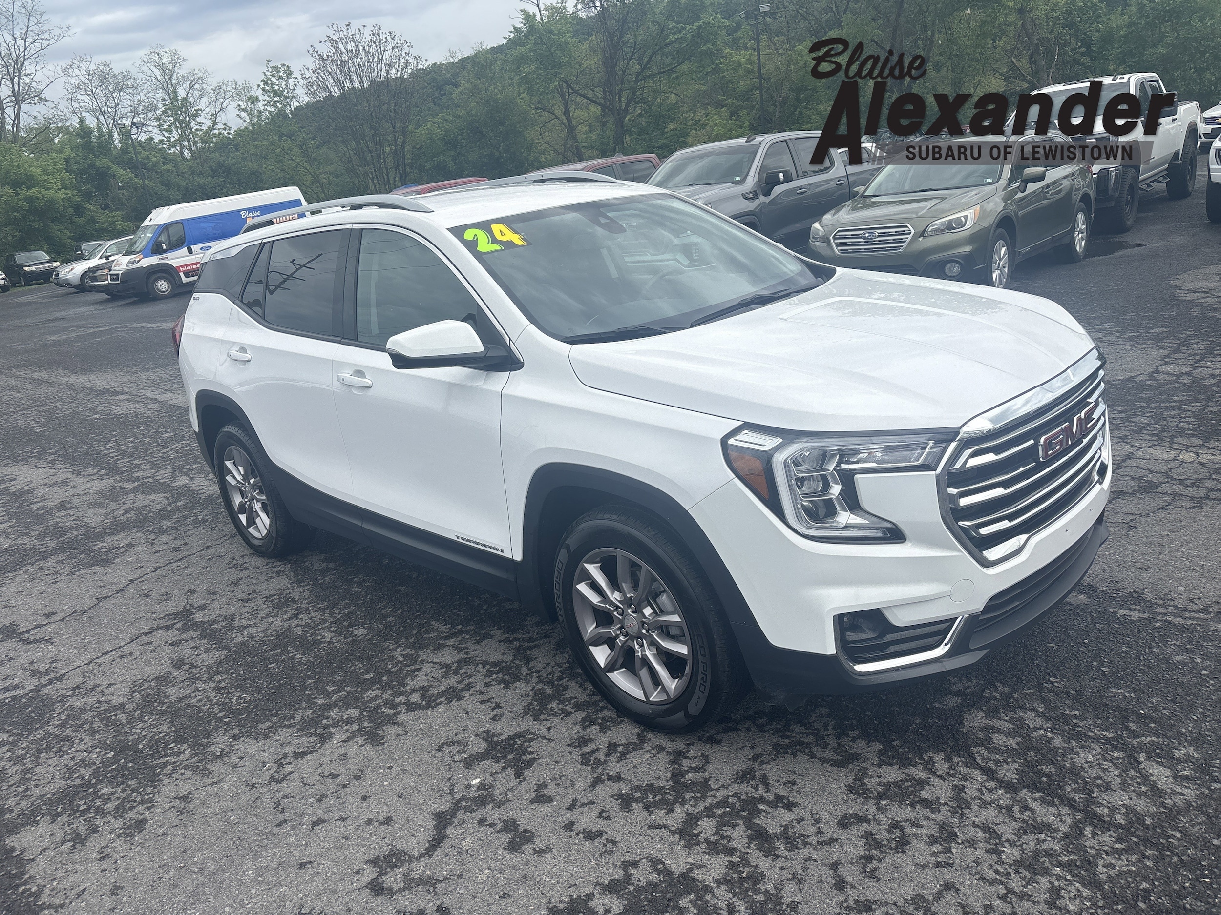 2024 GMC Terrain SLT AWD's photo