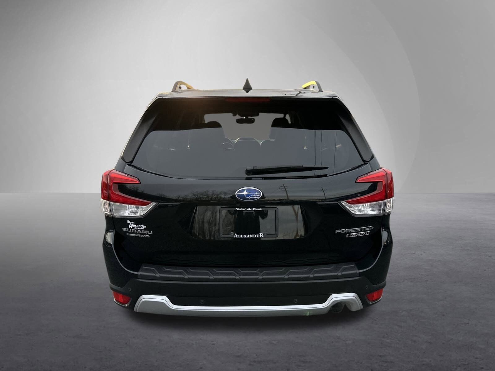 2020 Subaru Forester Touring photo 4