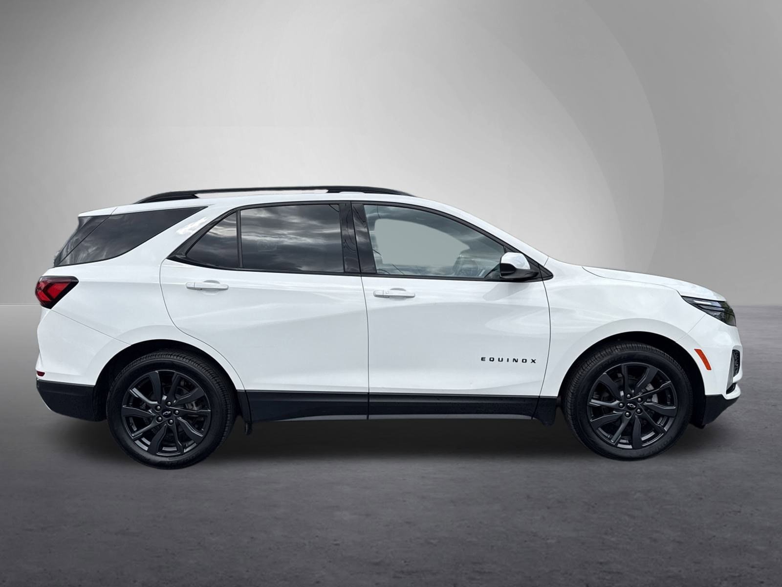 Used 2022 Chevrolet Equinox RS with VIN 3GNAXWEV3NS181965 for sale in Burnham, PA
