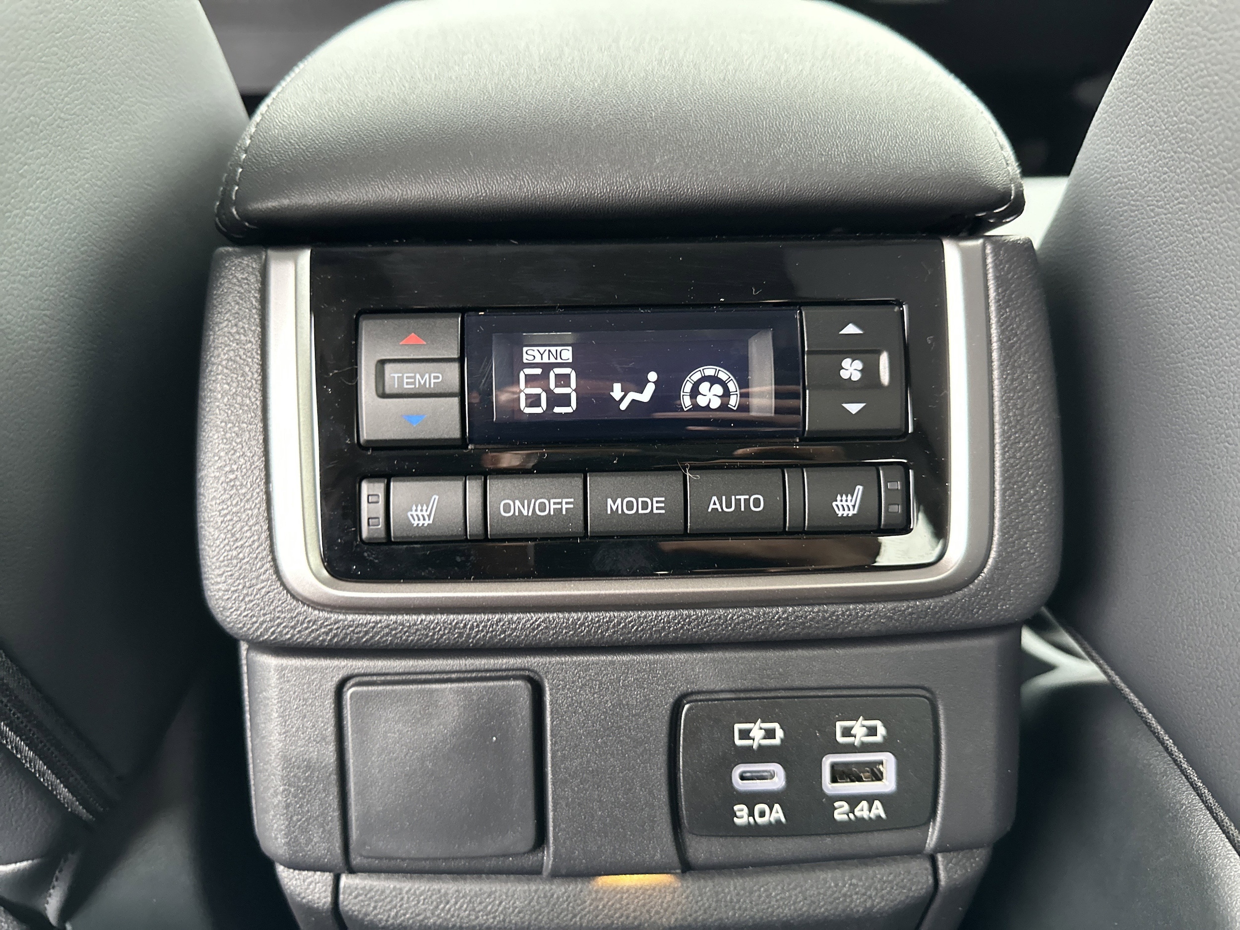 2026 Subaru Ascent Limited - Photo 33