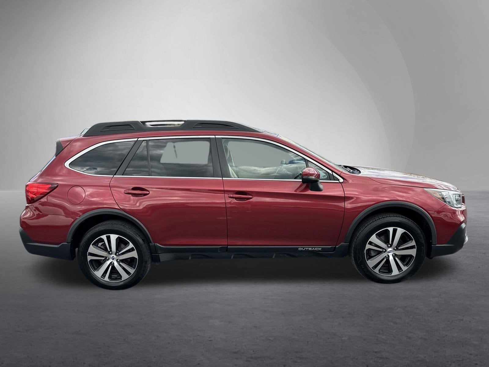 Used 2019 Subaru Outback Limited with VIN 4S4BSANC5K3311836 for sale in Burnham, PA
