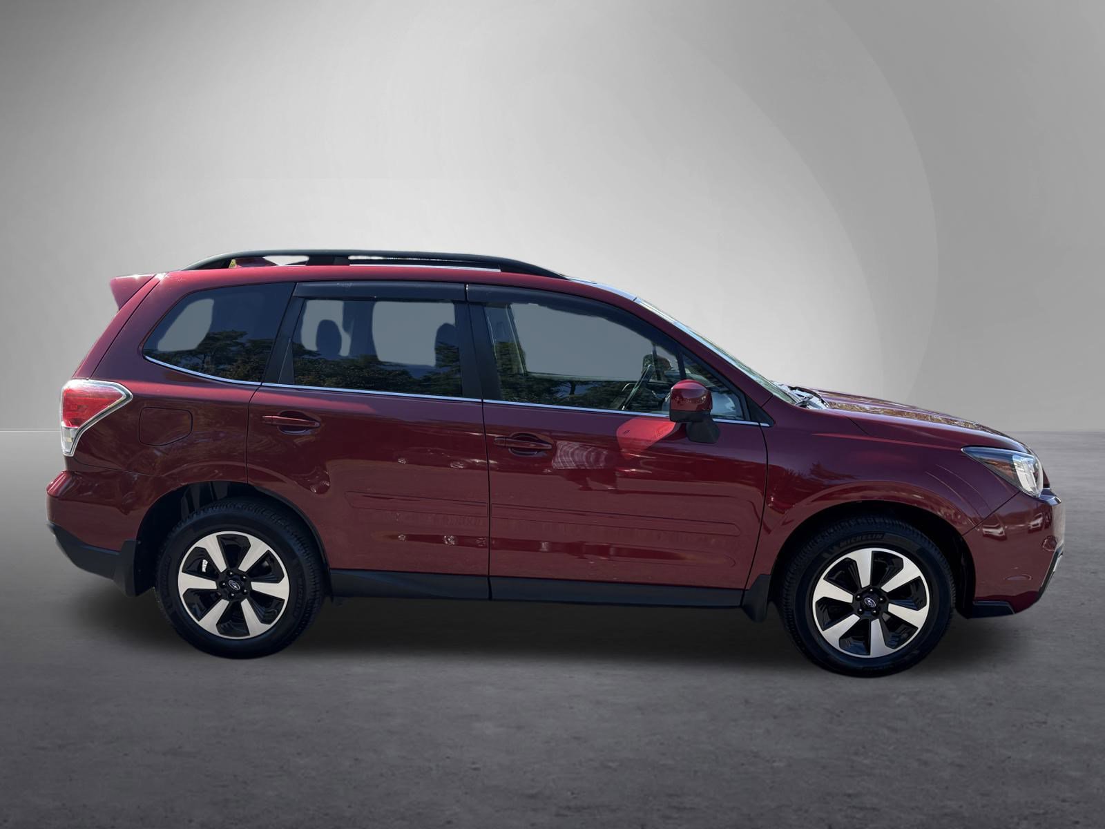 2018 Subaru Forester 2.5i Limited photo 2