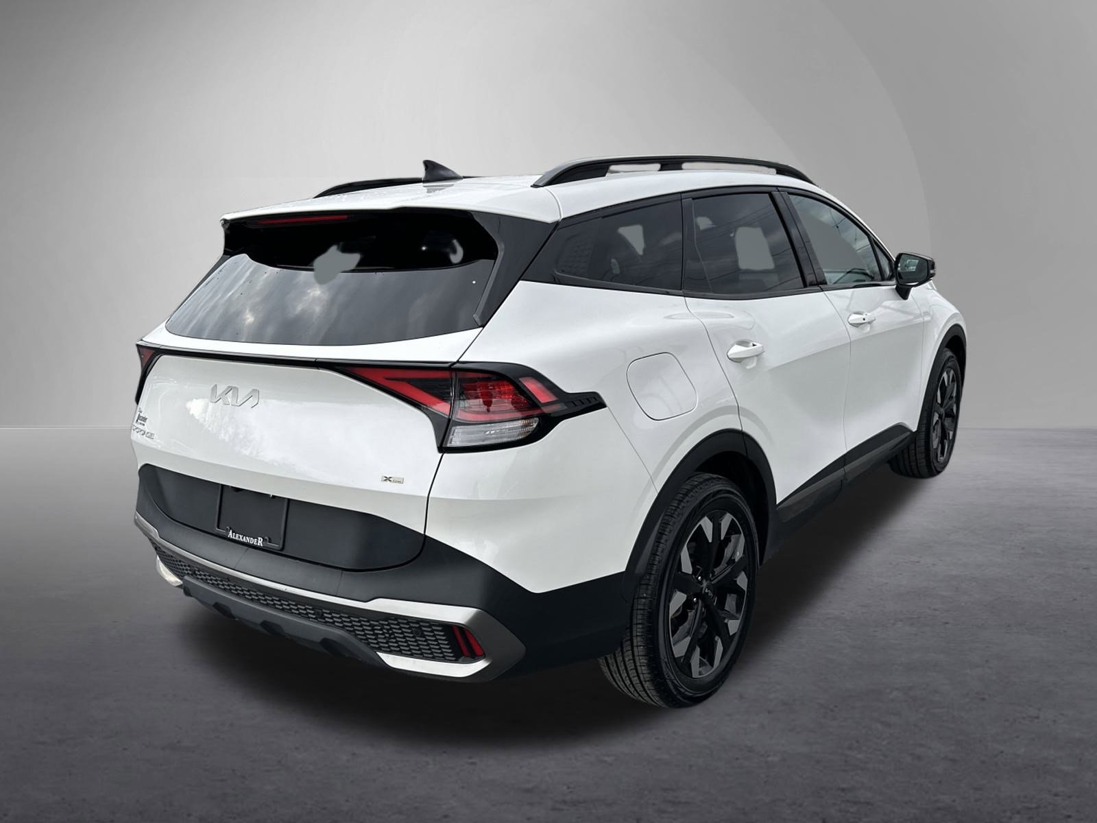 2023 Kia Sportage Plug-In Hybrid X-Line photo 3