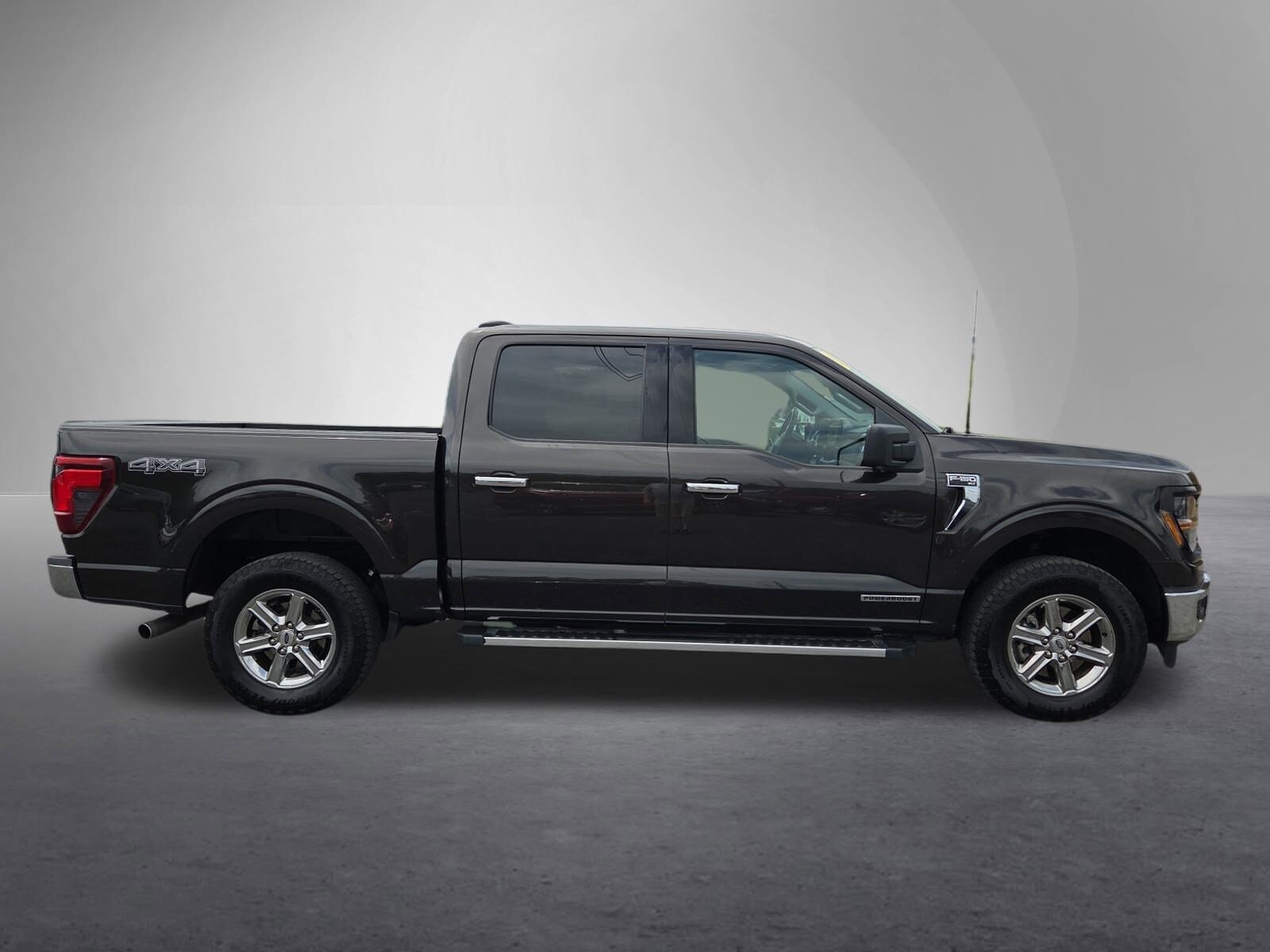 2024 Ford F-150 XLT photo 2