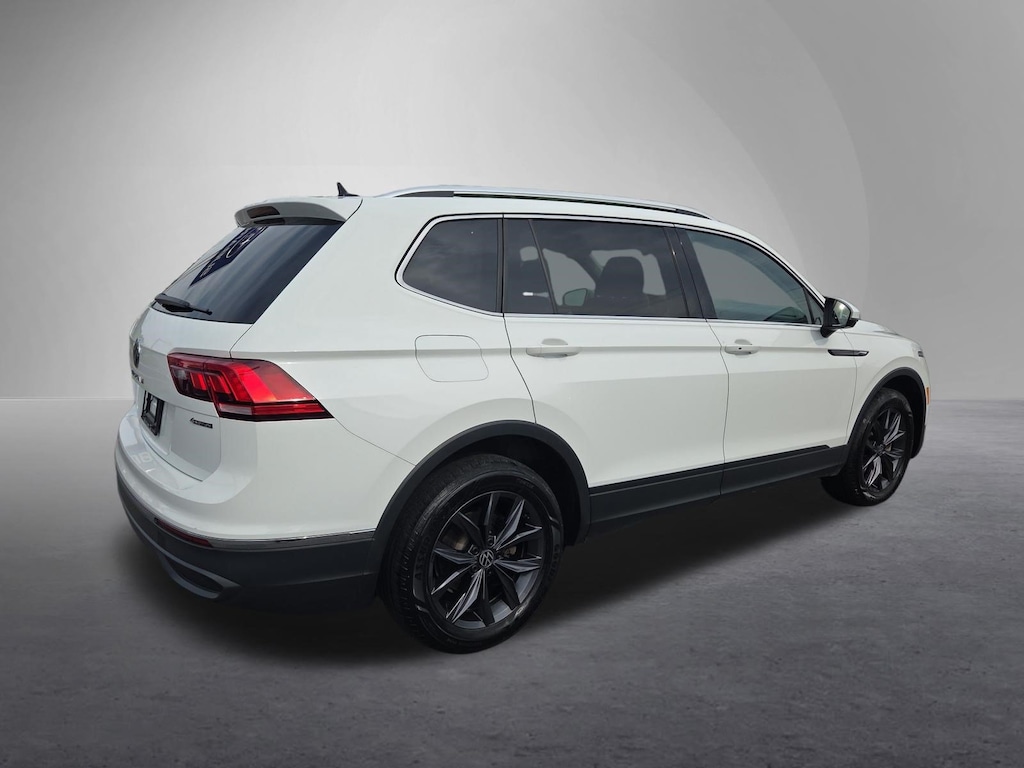 Used 2024 Volkswagen Tiguan 2.0T SE SUV