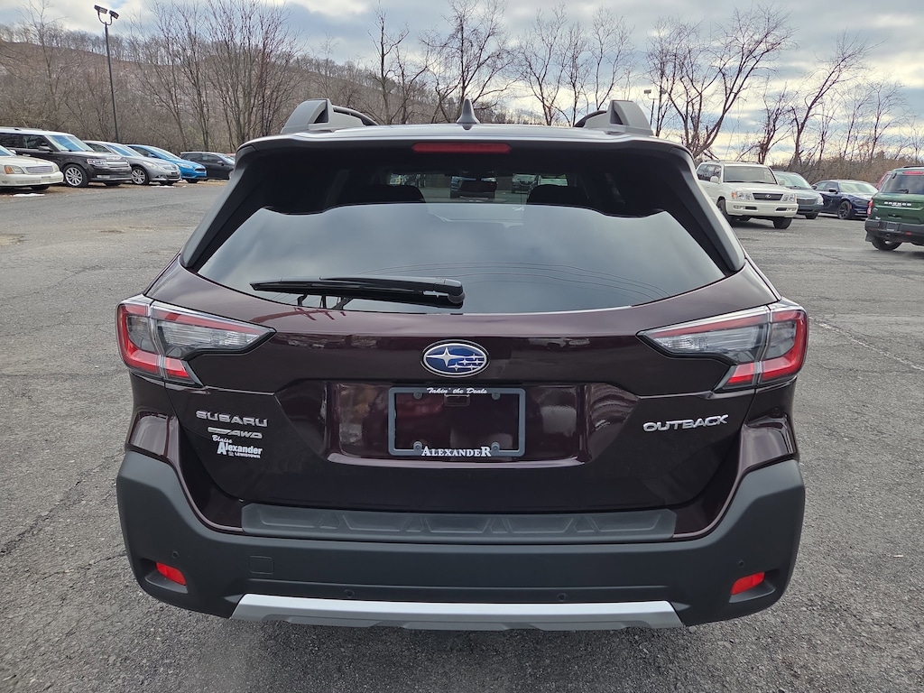 Used 2025 Subaru Outback Limited SUV