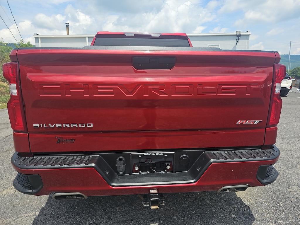 Used 2021 Chevrolet Silverado 1500 RST Truck Crew Cab