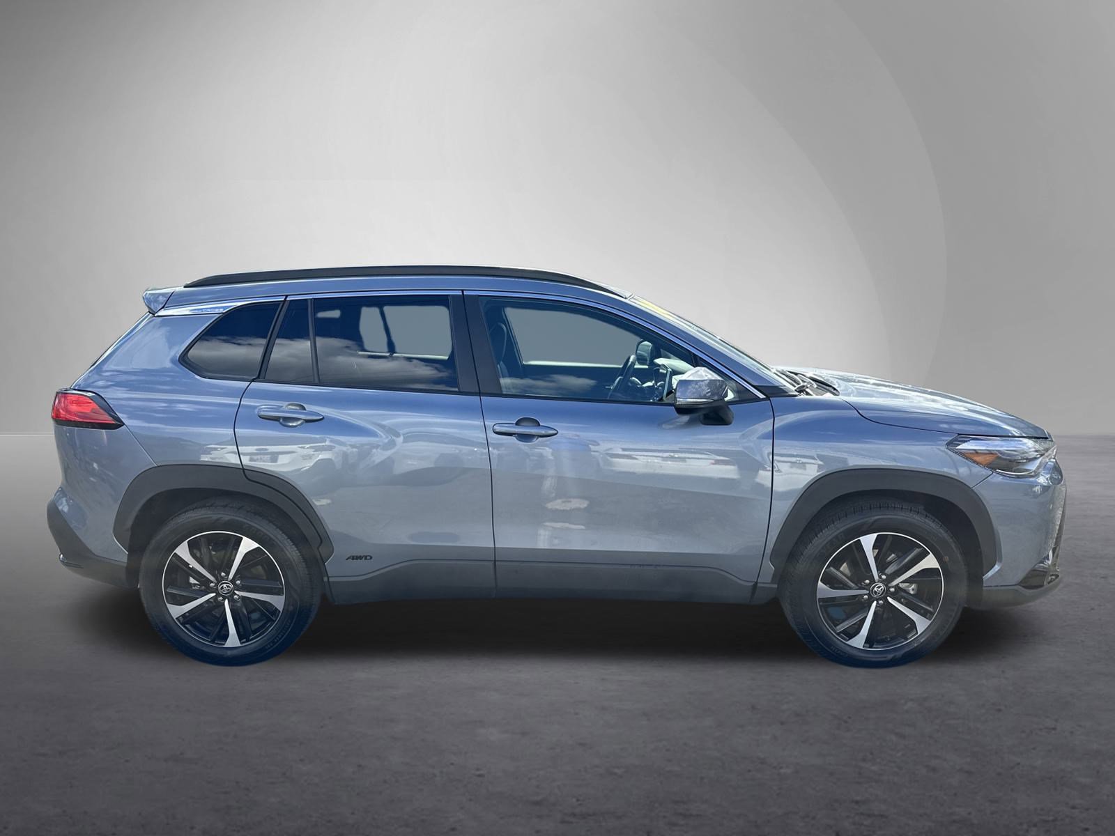 2024 Toyota Corolla Hybrid XSE photo 2