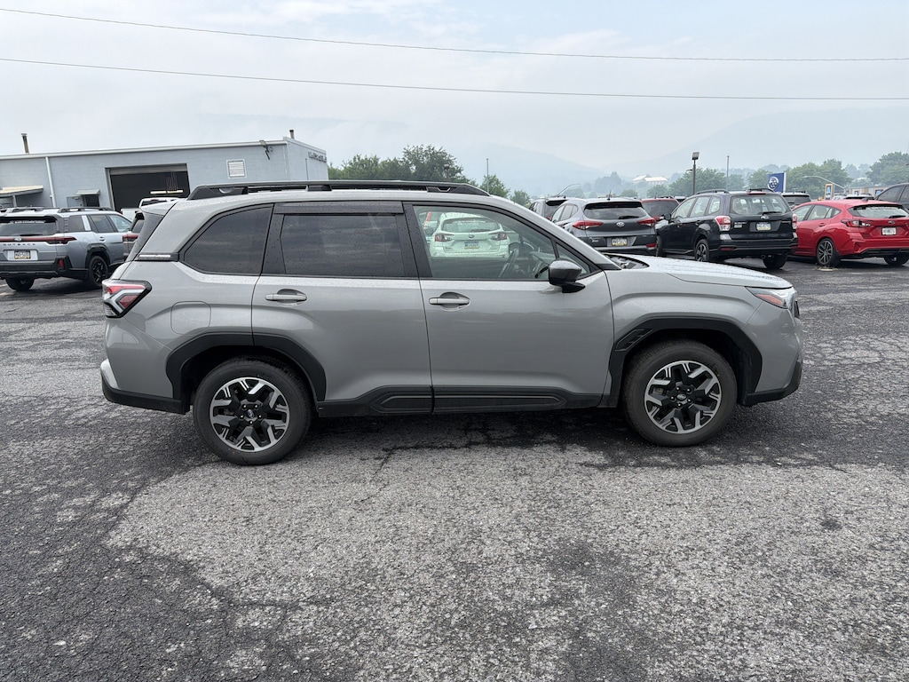 Used 2025 Subaru Forester Premium SUV
