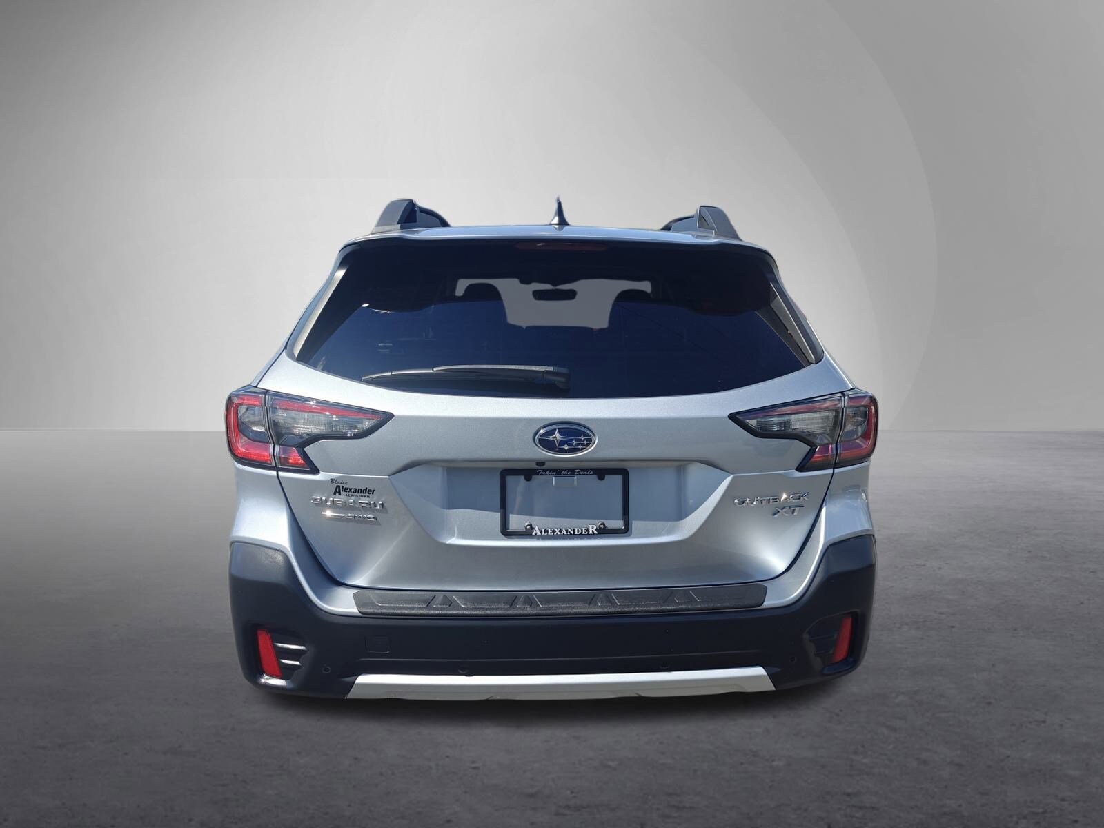 2021 Subaru Outback Limited XT photo 4