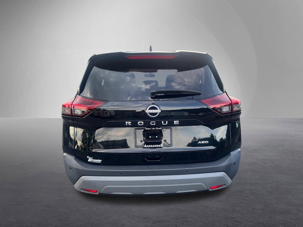 Used 2023 Nissan Rogue S SUV