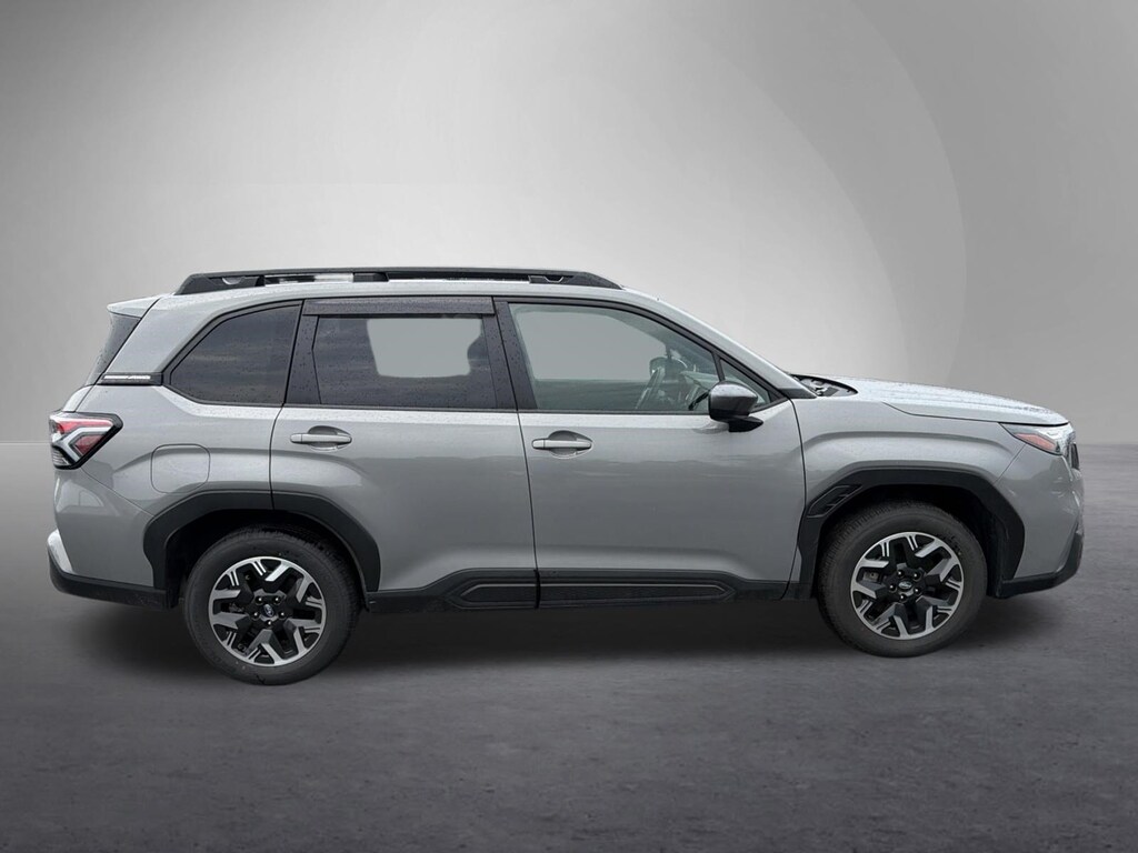 Used 2025 Subaru Forester Premium SUV