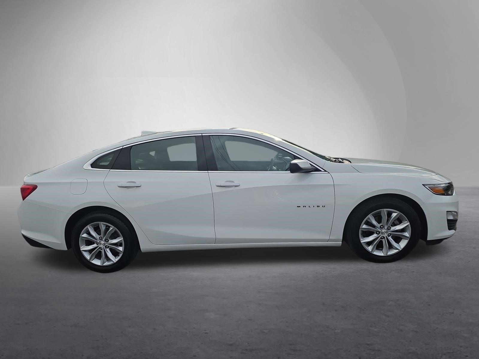 Used 2024 Chevrolet Malibu 1LT with VIN 1G1ZD5ST4RF226125 for sale in Burnham, PA