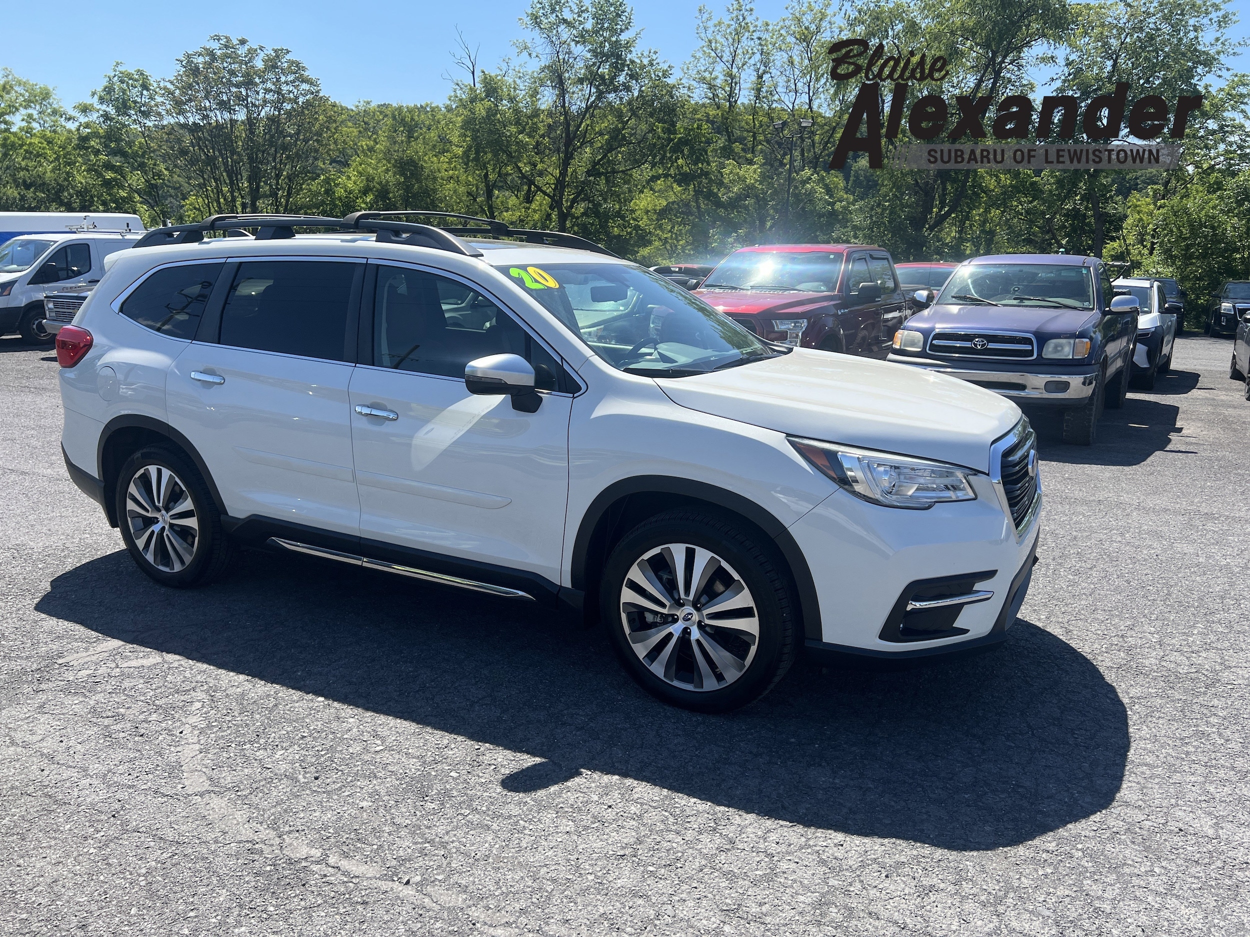 2020 Subaru Ascent Touring's photo