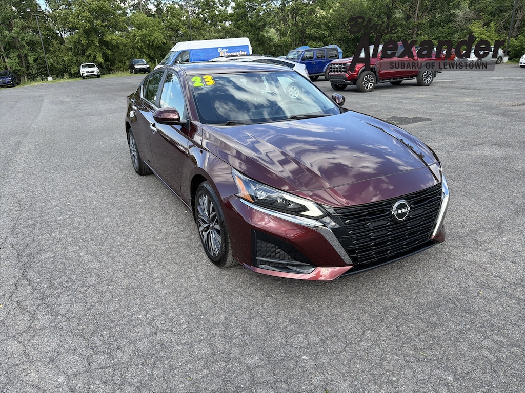 Used 2023 Nissan Altima 2.5 SV Sedan