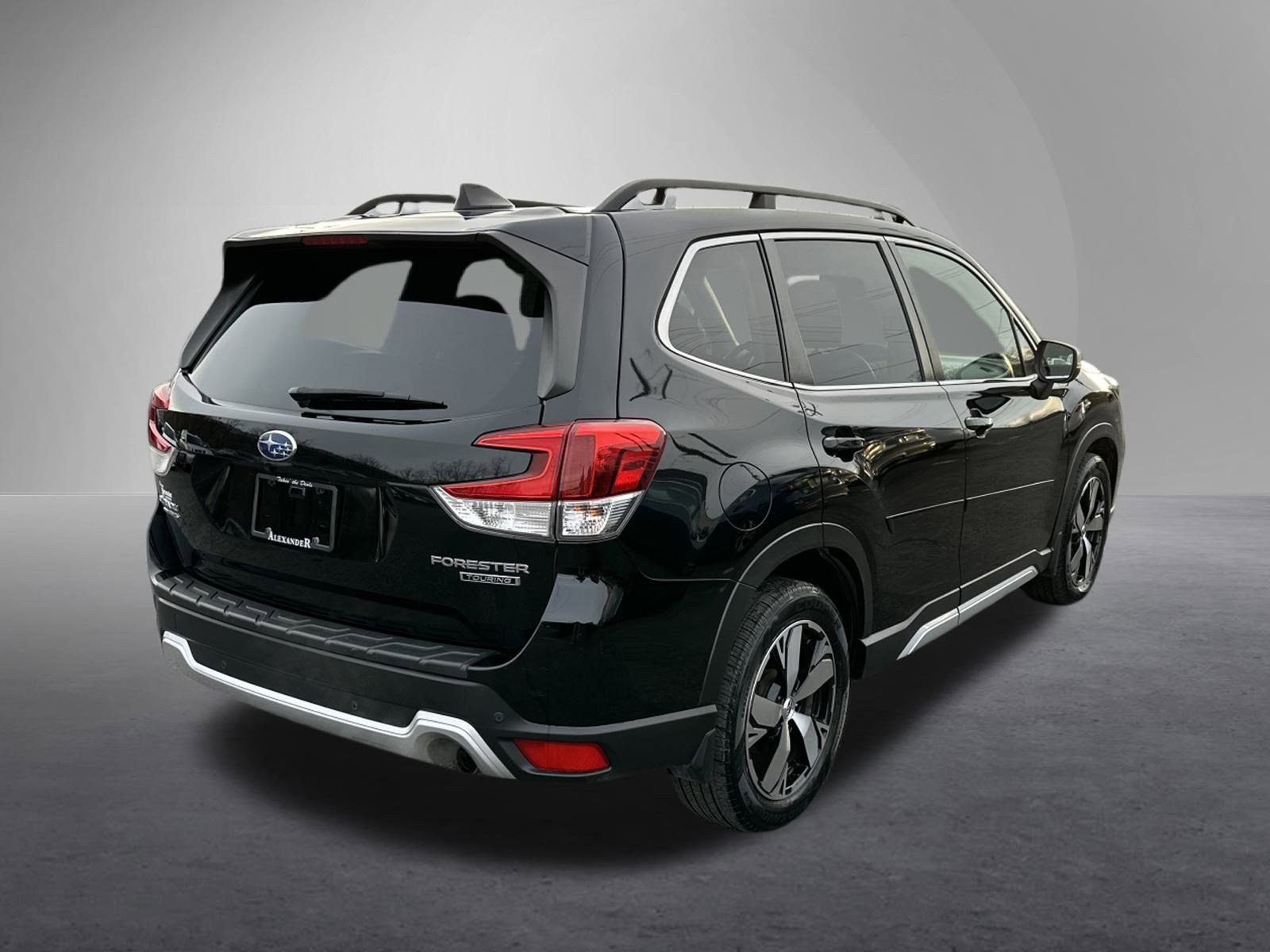 2020 Subaru Forester Touring photo 3