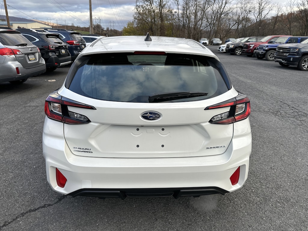 New 2025 Subaru Impreza Base 5-Door