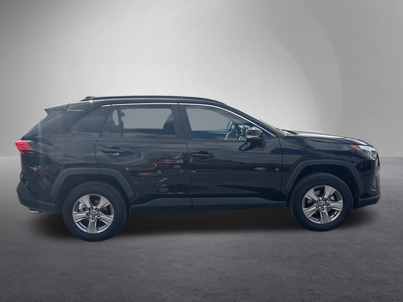 Used 2023 Toyota RAV4 XLE with VIN 2T3P1RFV5PW365444 for sale in Burnham, PA