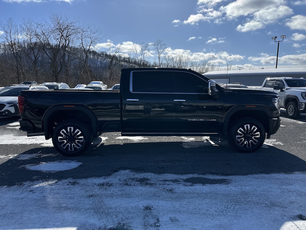 Used 2025 GMC Sierra 2500 HD Denali Ultimate Truck Crew Cab