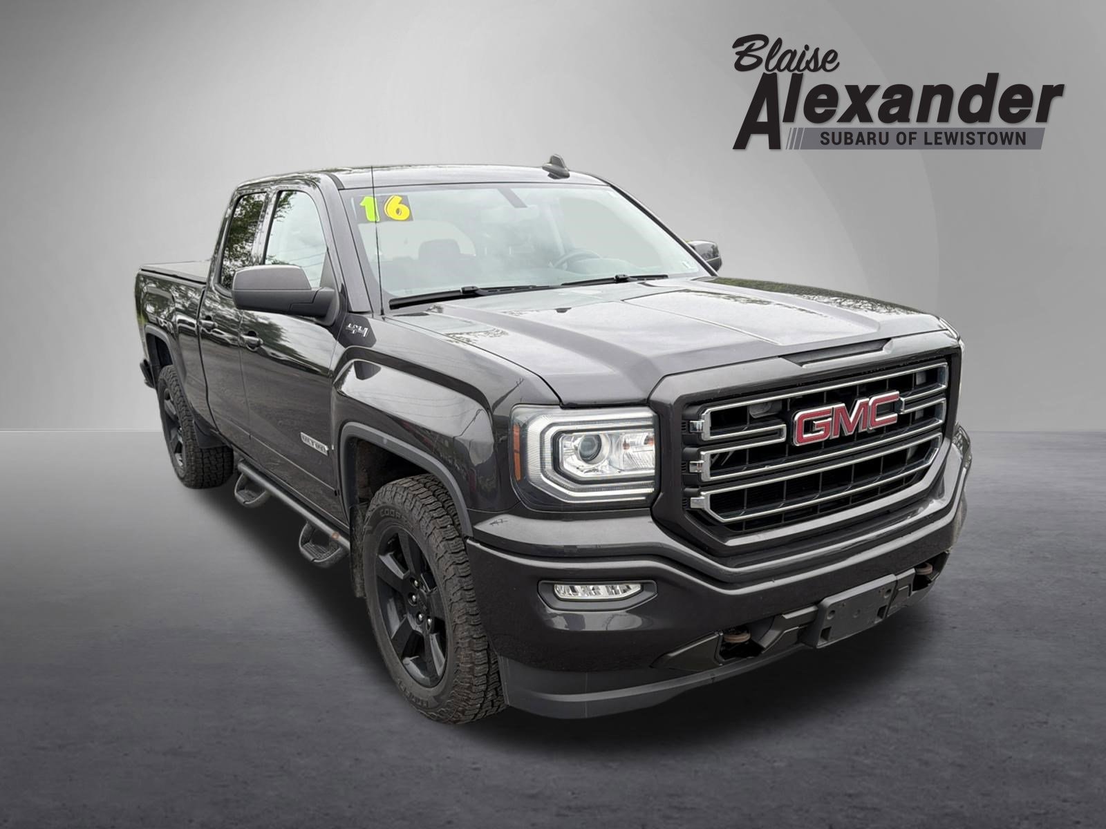2016 GMC Sierra 4WD Double Cab Standard Box's photo