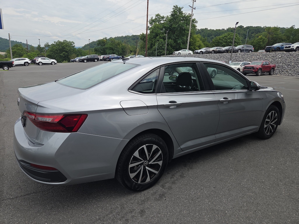 Used 2024 Volkswagen Jetta 1.5T S Sedan
