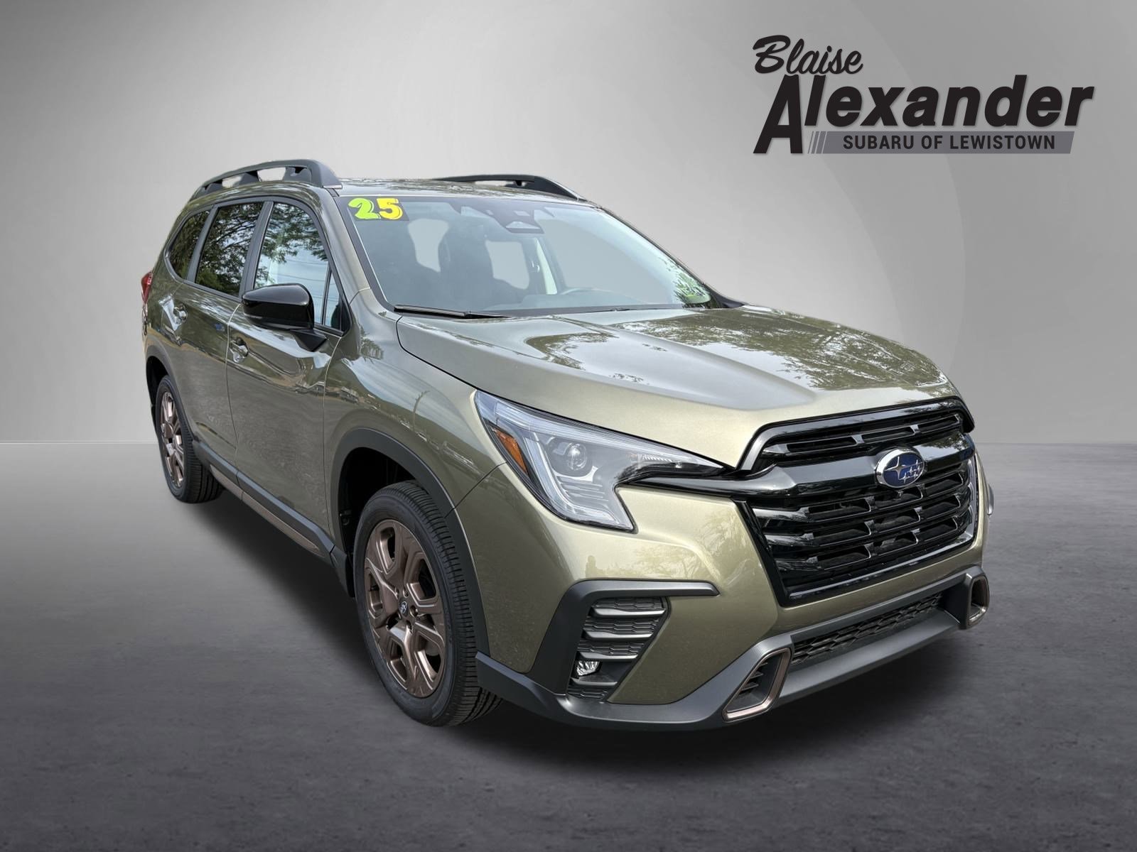 2025 Subaru Ascent Bronze Edition's photo