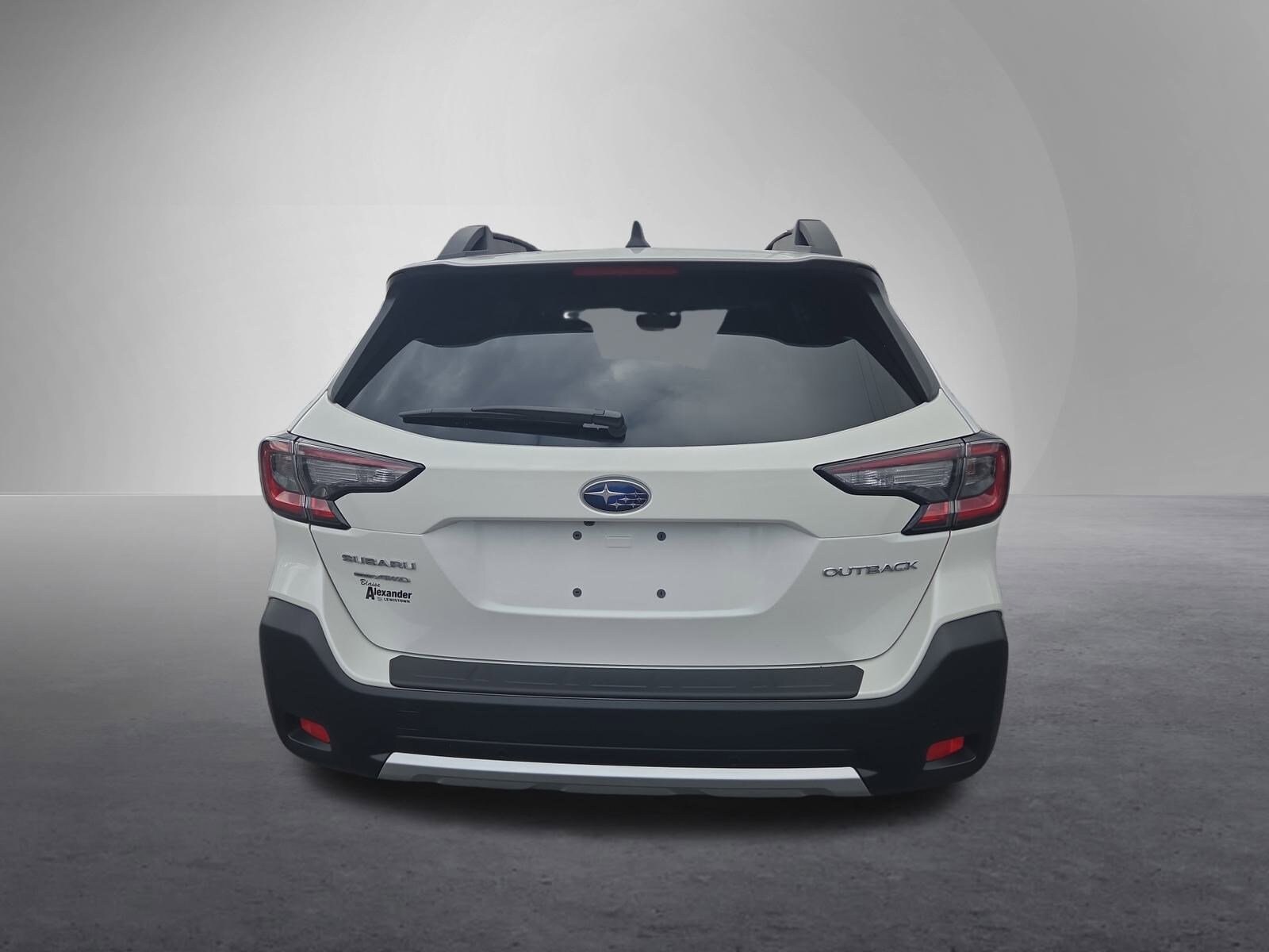 2025 Subaru Outback Limited photo 4