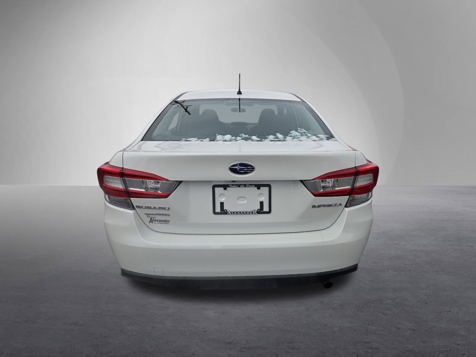 2023 Subaru Impreza Base photo 3
