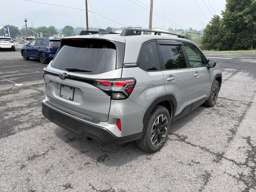 Used 2025 Subaru Forester Premium SUV