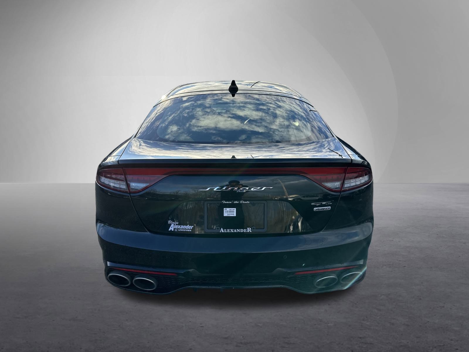 2022 Kia Stinger GT-Line photo 4
