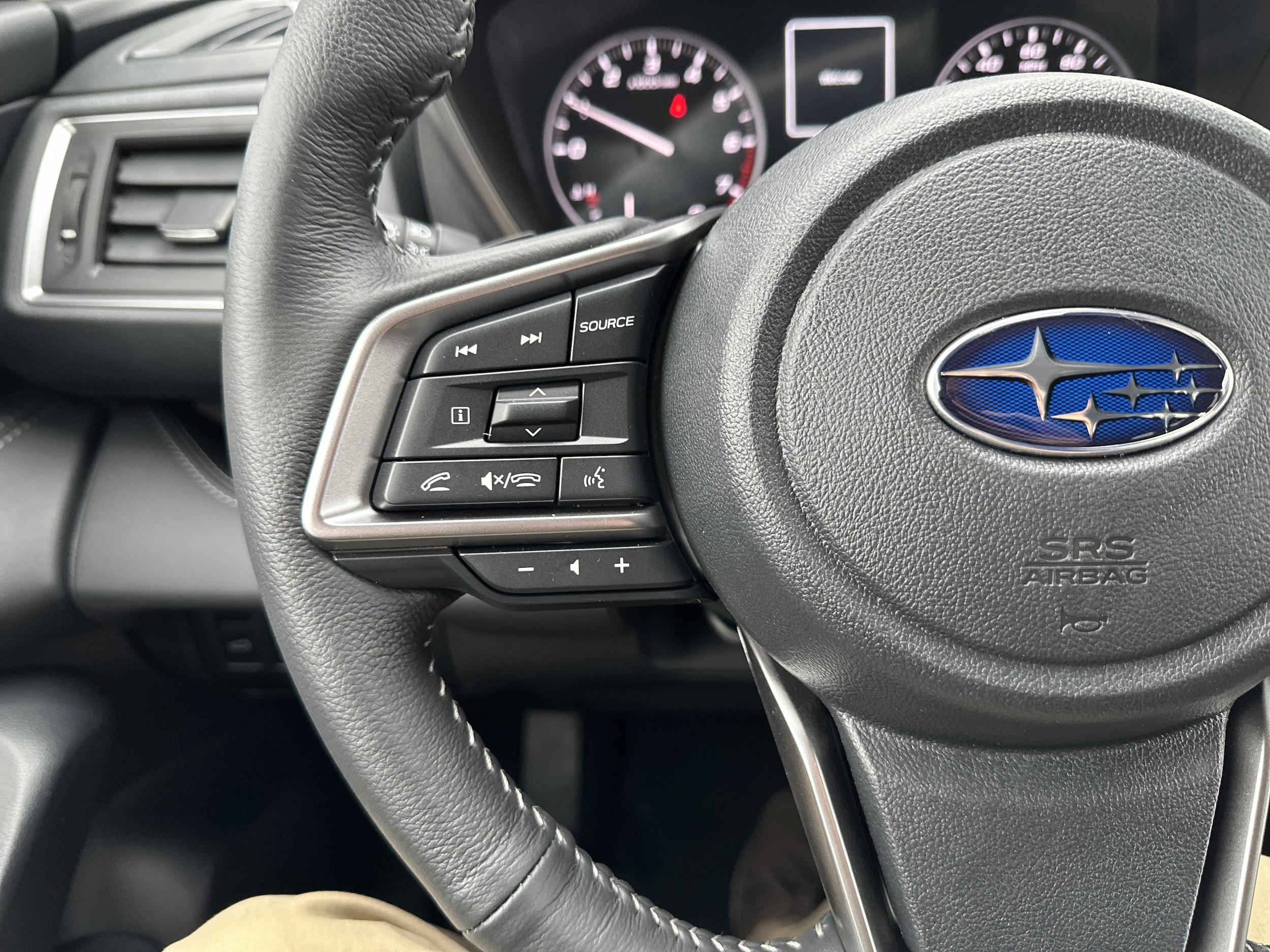 2026 Subaru Ascent Limited - Photo 19