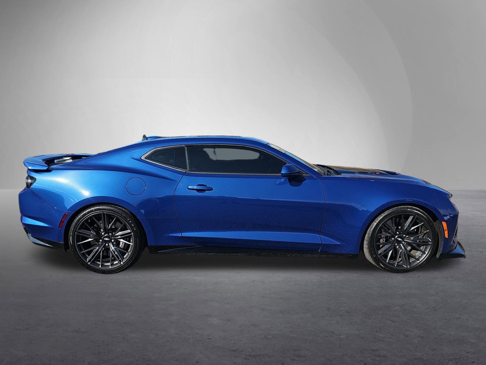 2019 Chevrolet Camaro ZL1 Coupe photo 2