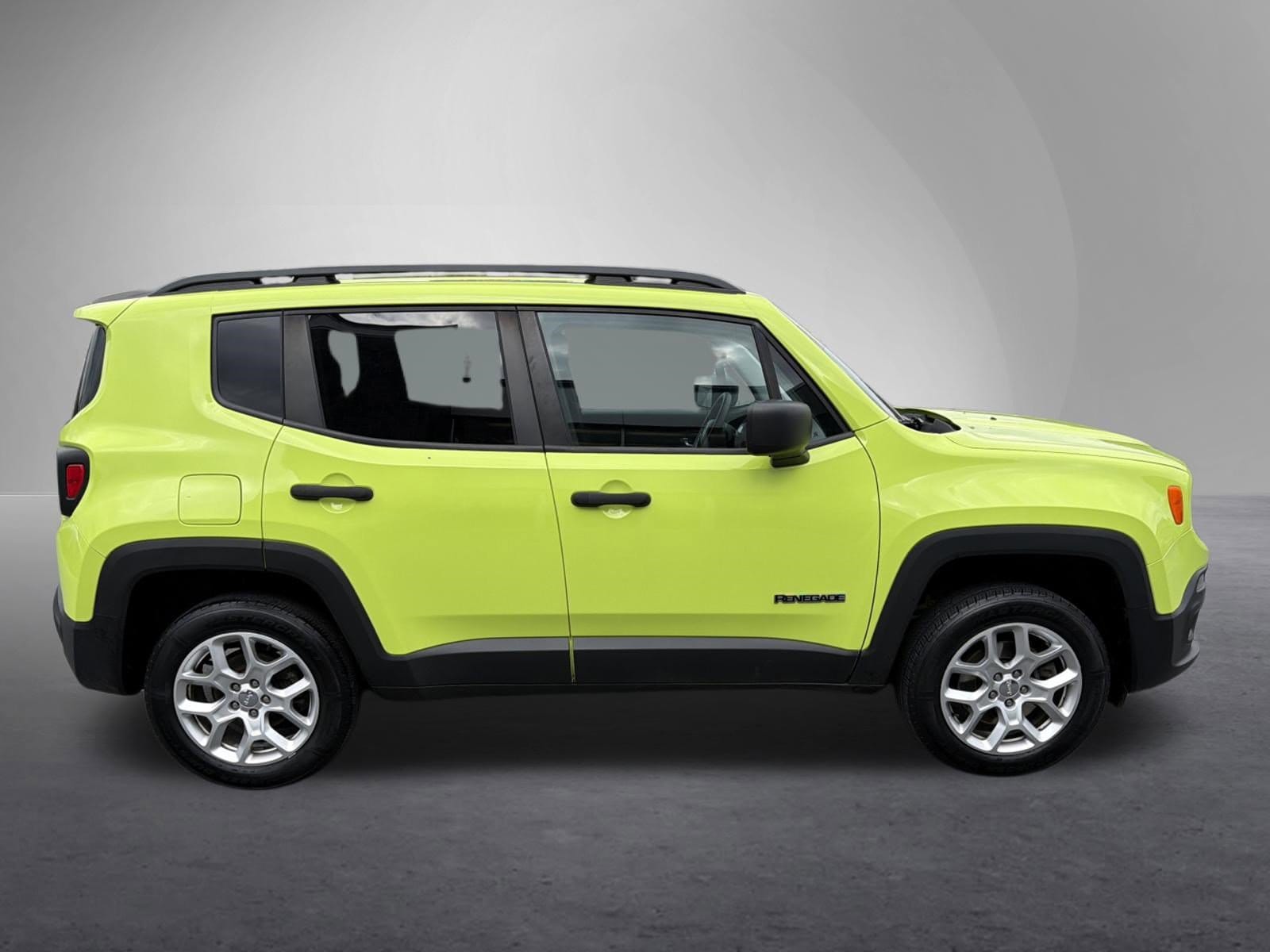 Used 2018 Jeep Renegade Sport with VIN ZACCJBAB5JPJ48708 for sale in Burnham, PA