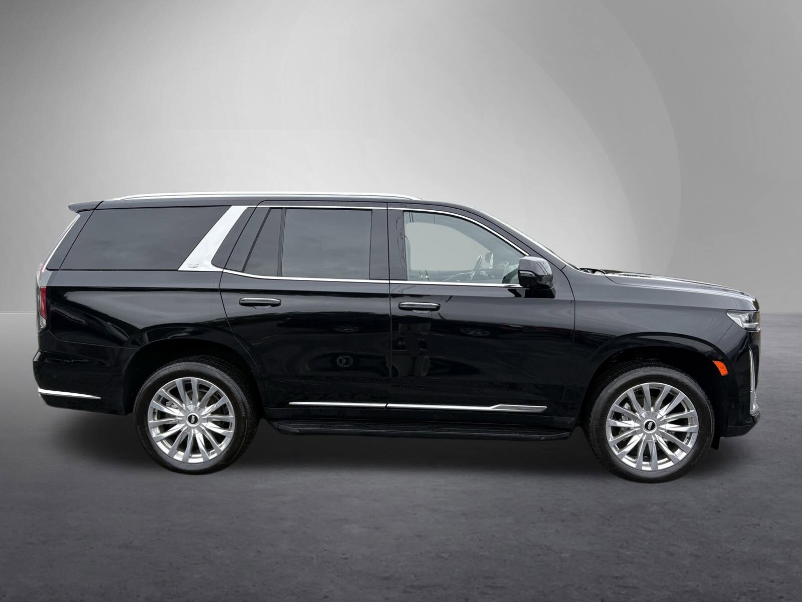 2023 Cadillac Escalade Premium Luxury photo 2