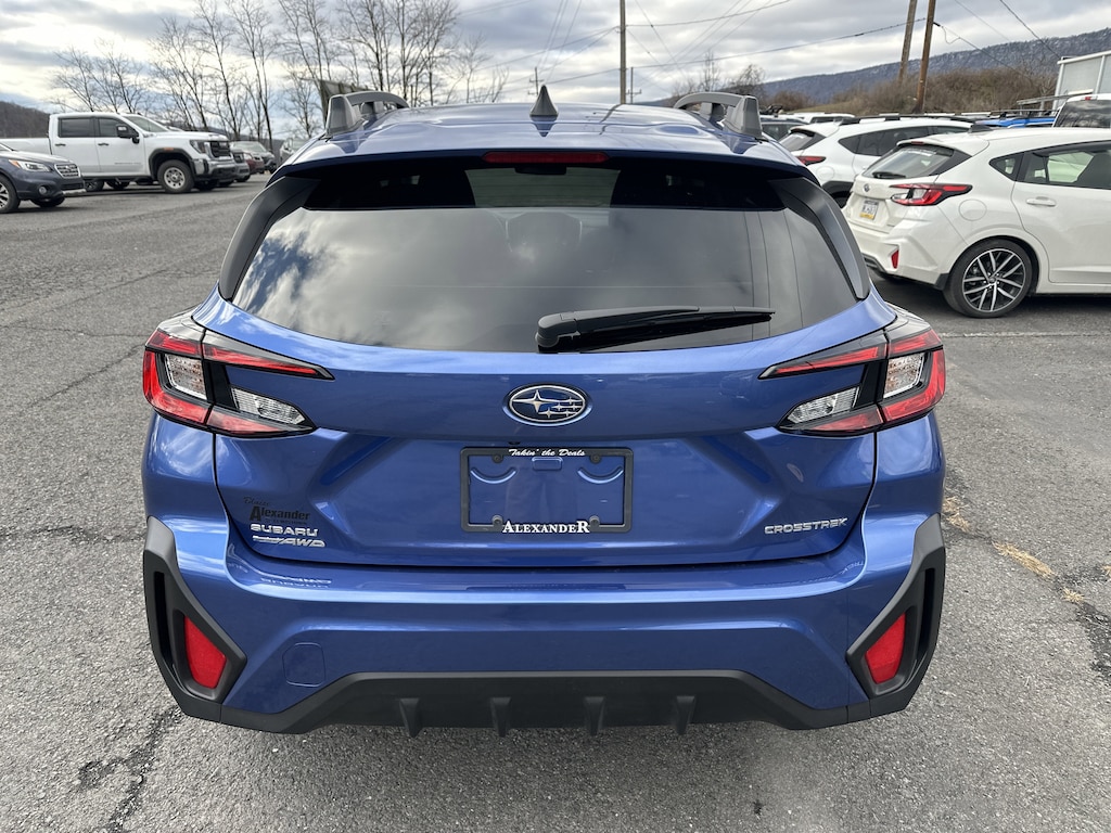 Used 2025 Subaru Crosstrek Premium SUV