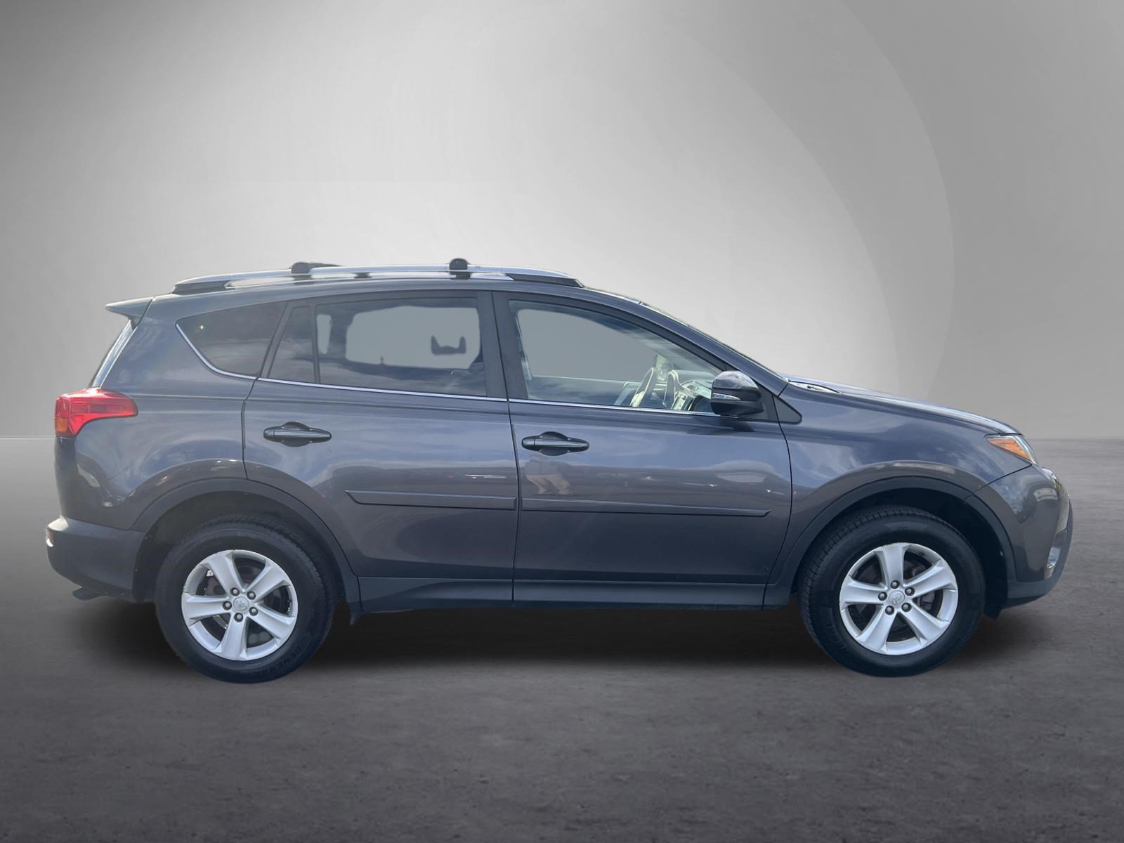 Used 2013 Toyota RAV4 XLE with VIN JTMRFREV9D5007214 for sale in Burnham, PA
