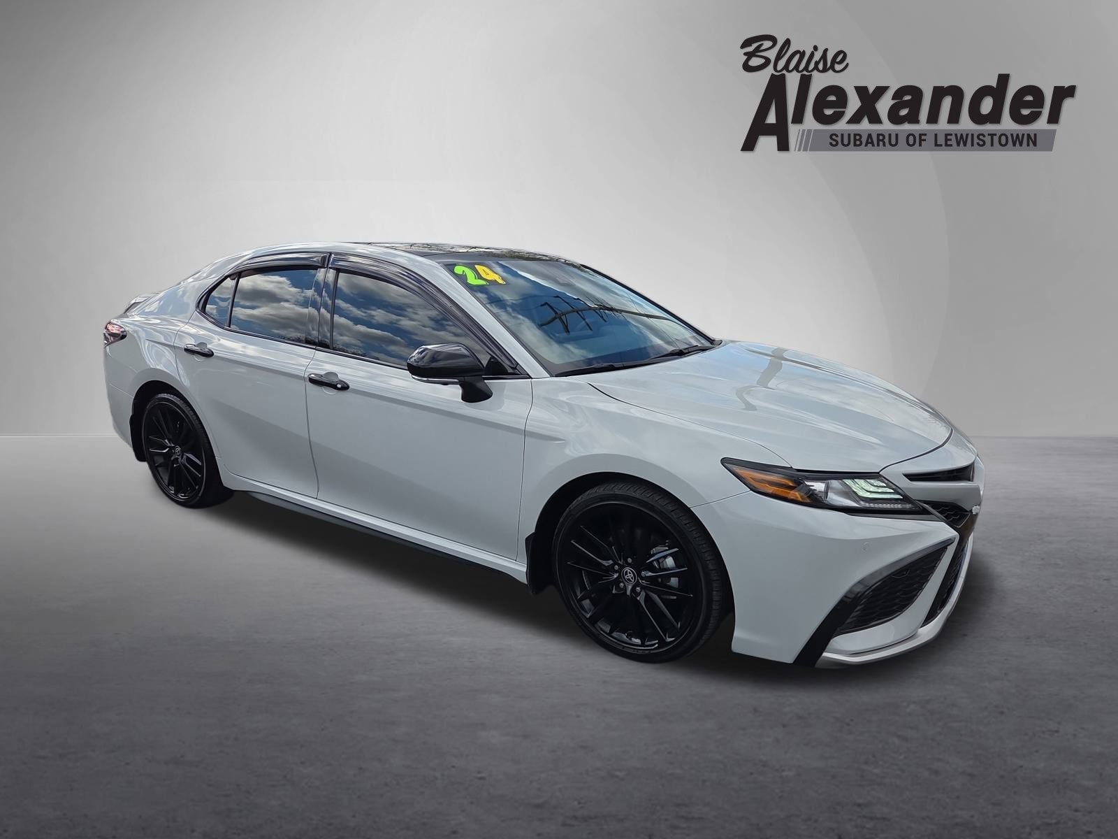 2024 Toyota Camry XSE's photo