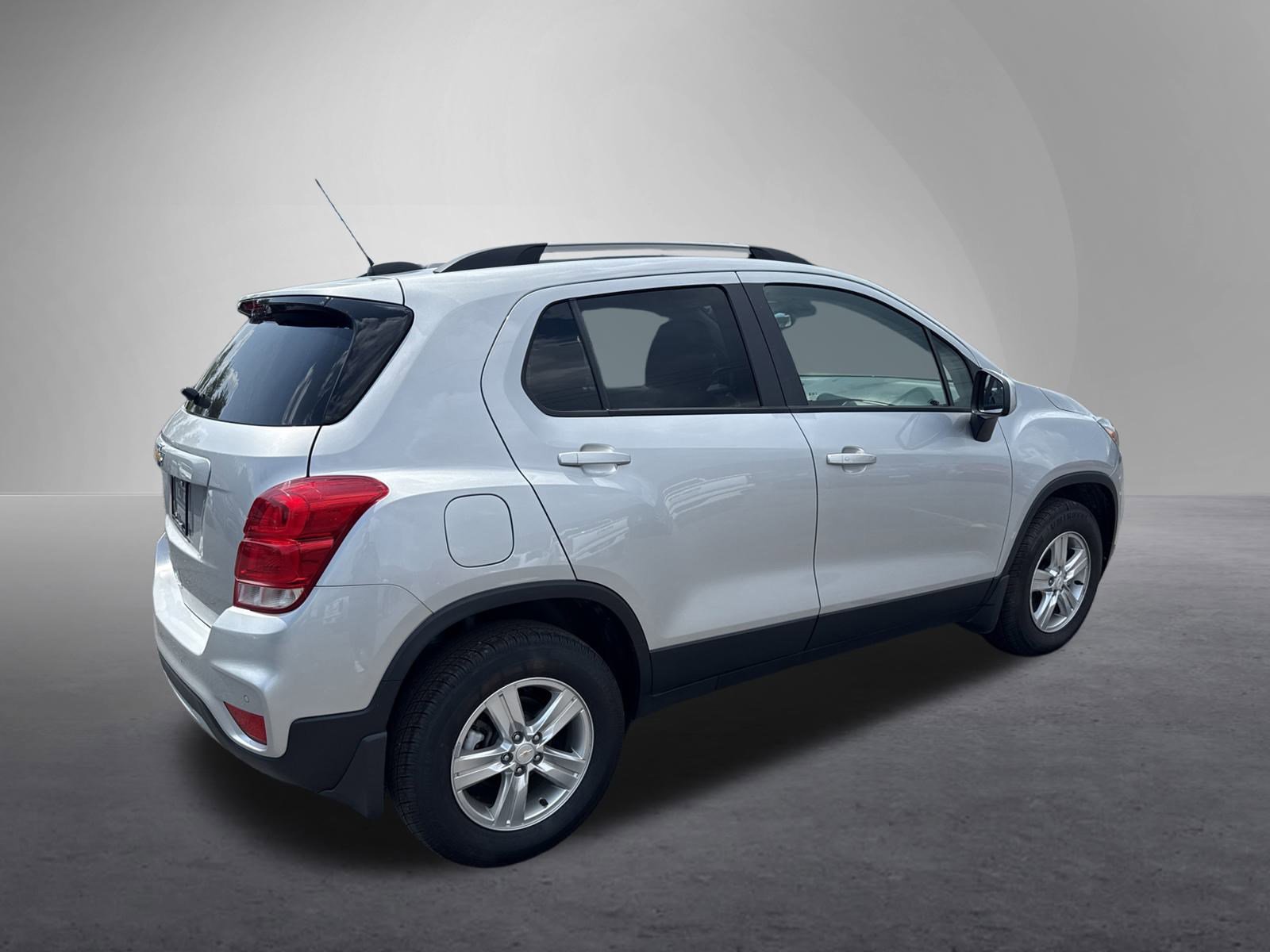 2022 Chevrolet Trax LT photo 3