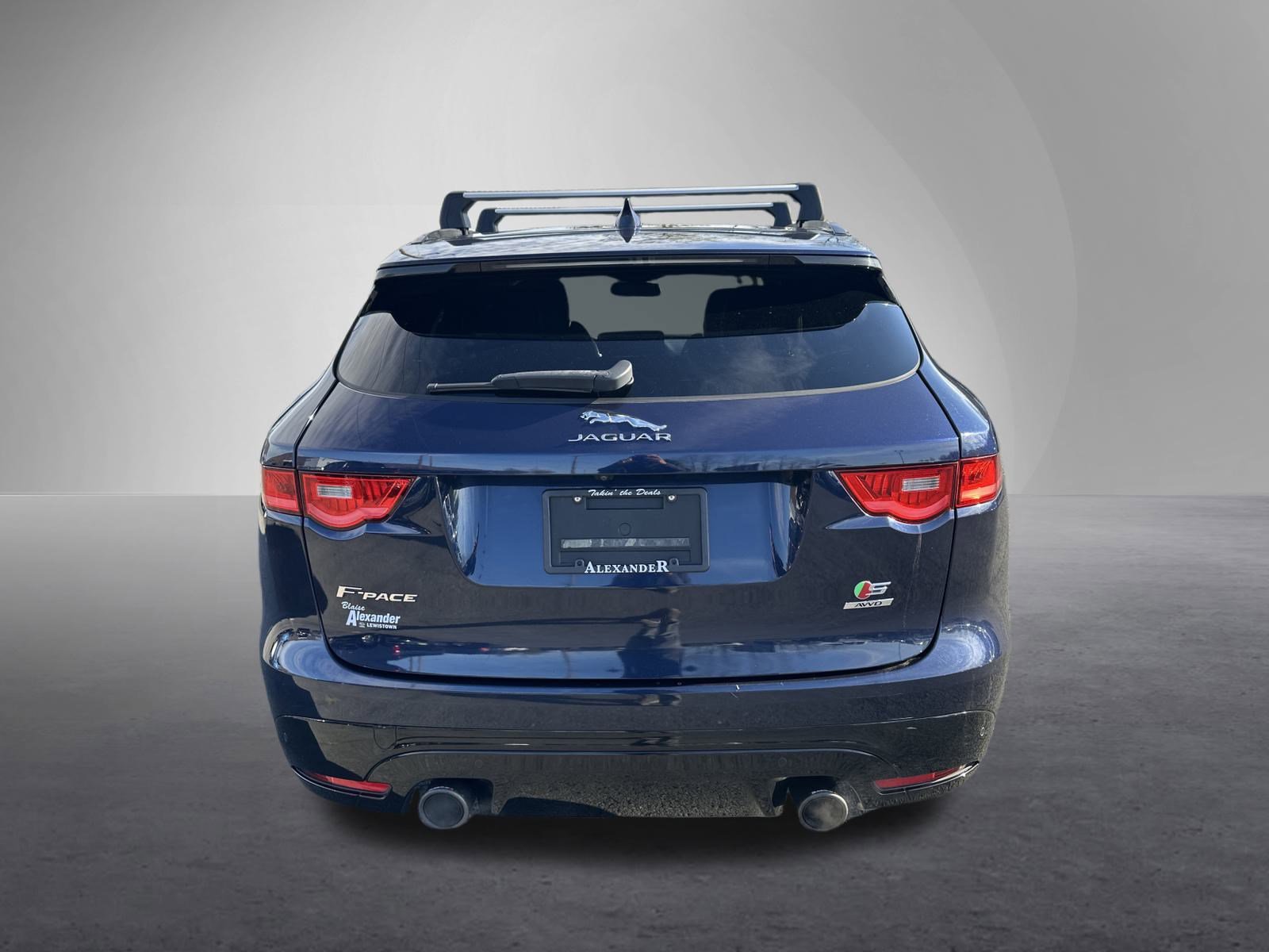 2017 Jaguar F-PACE S photo 4