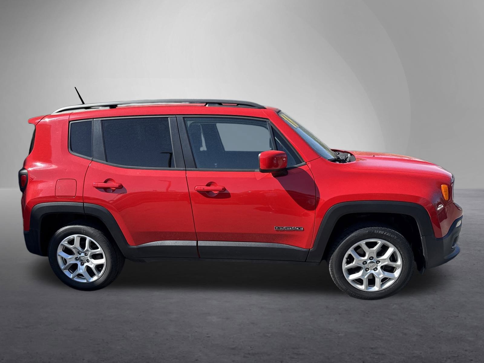 Used 2016 Jeep Renegade Latitude with VIN ZACCJBBT5GPD81281 for sale in Burnham, PA