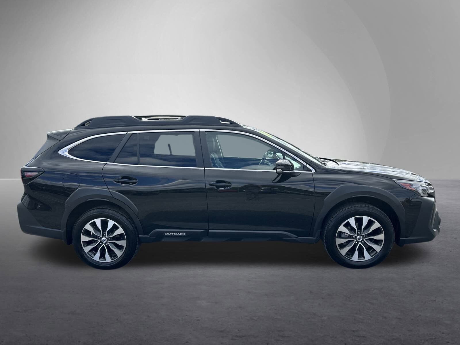 2024 Subaru Outback Limited XT photo 2