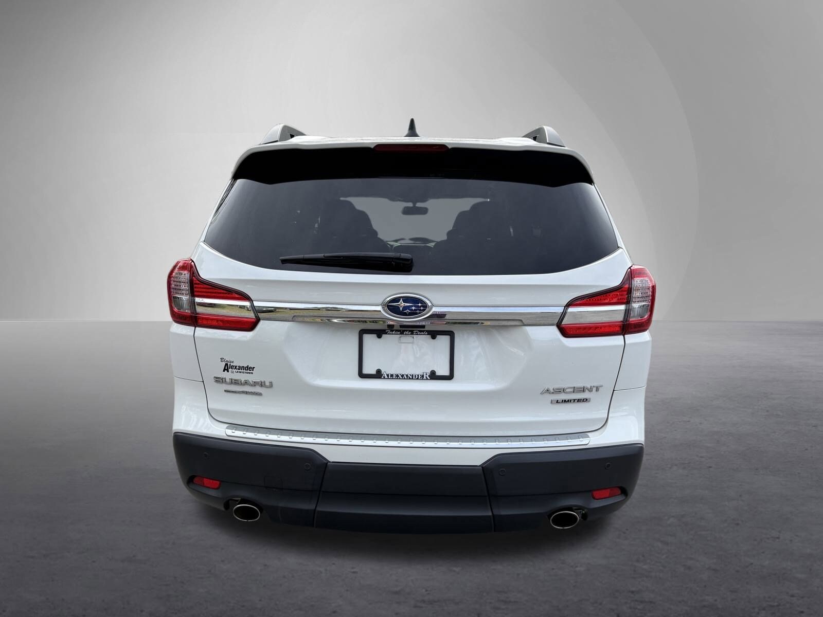 2022 Subaru Ascent Limited photo 4