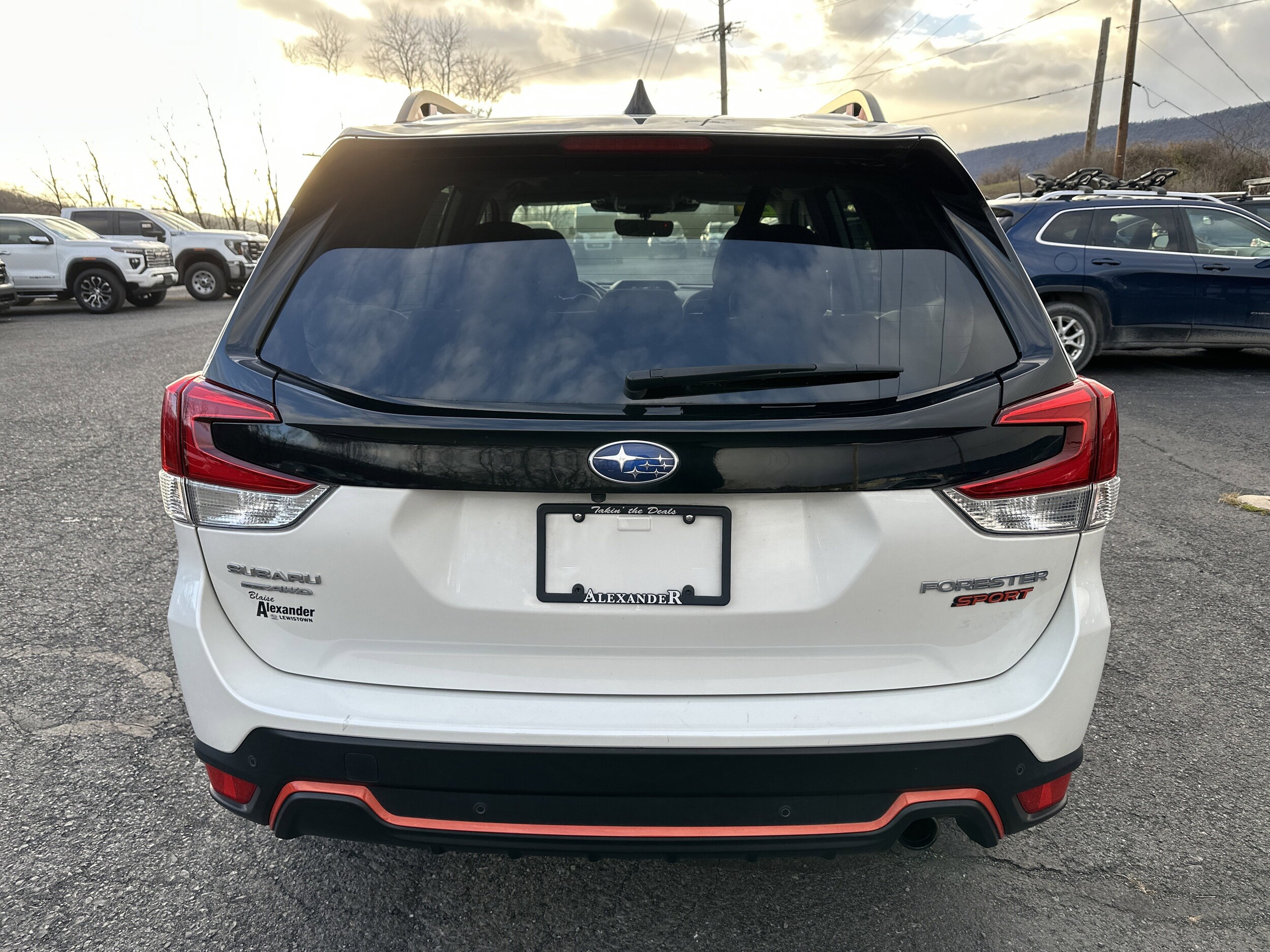 2024 Subaru Forester Sport photo 3