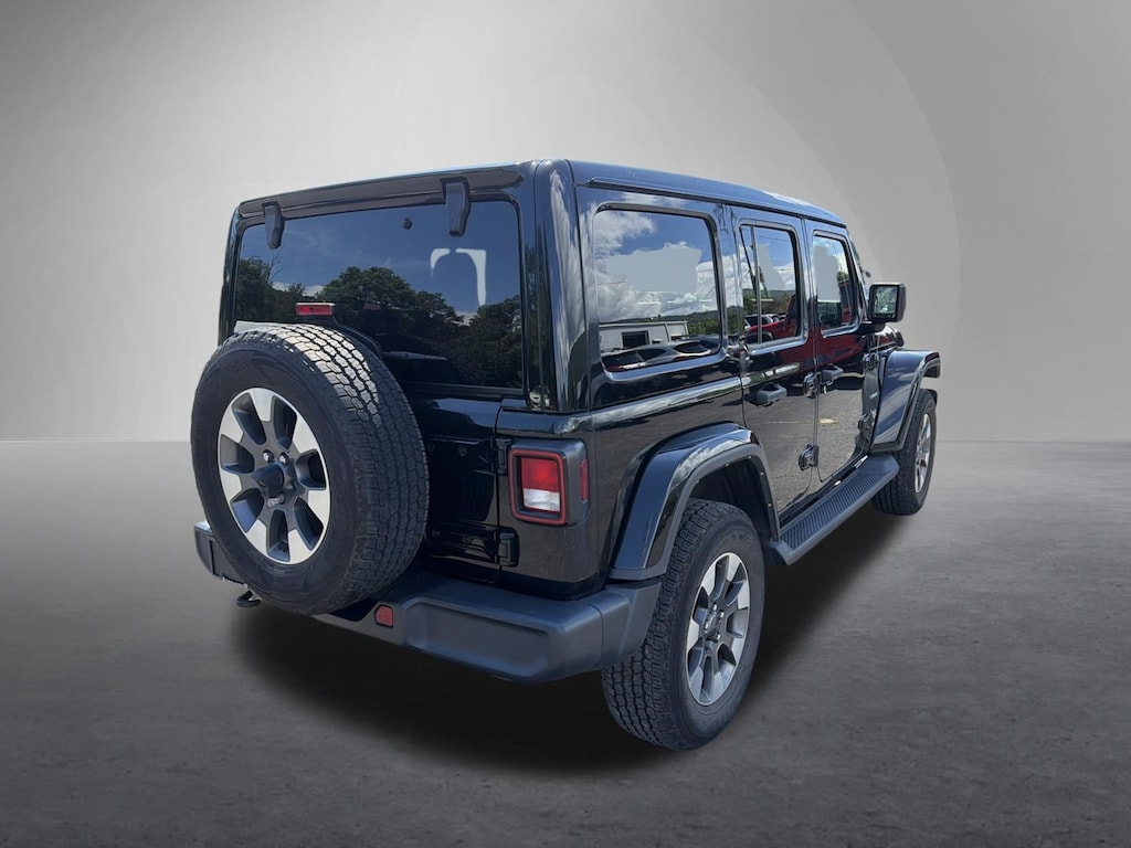 Used 2022 Jeep Wrangler Unlimited Sahara SUV